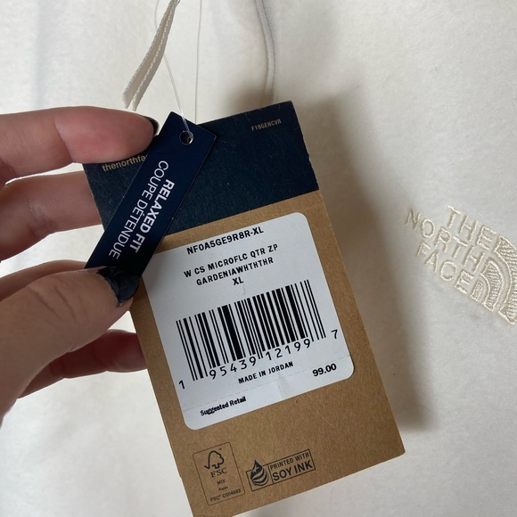 The North Face Fleece Quarter Zip NWT - Picture 5 of 6